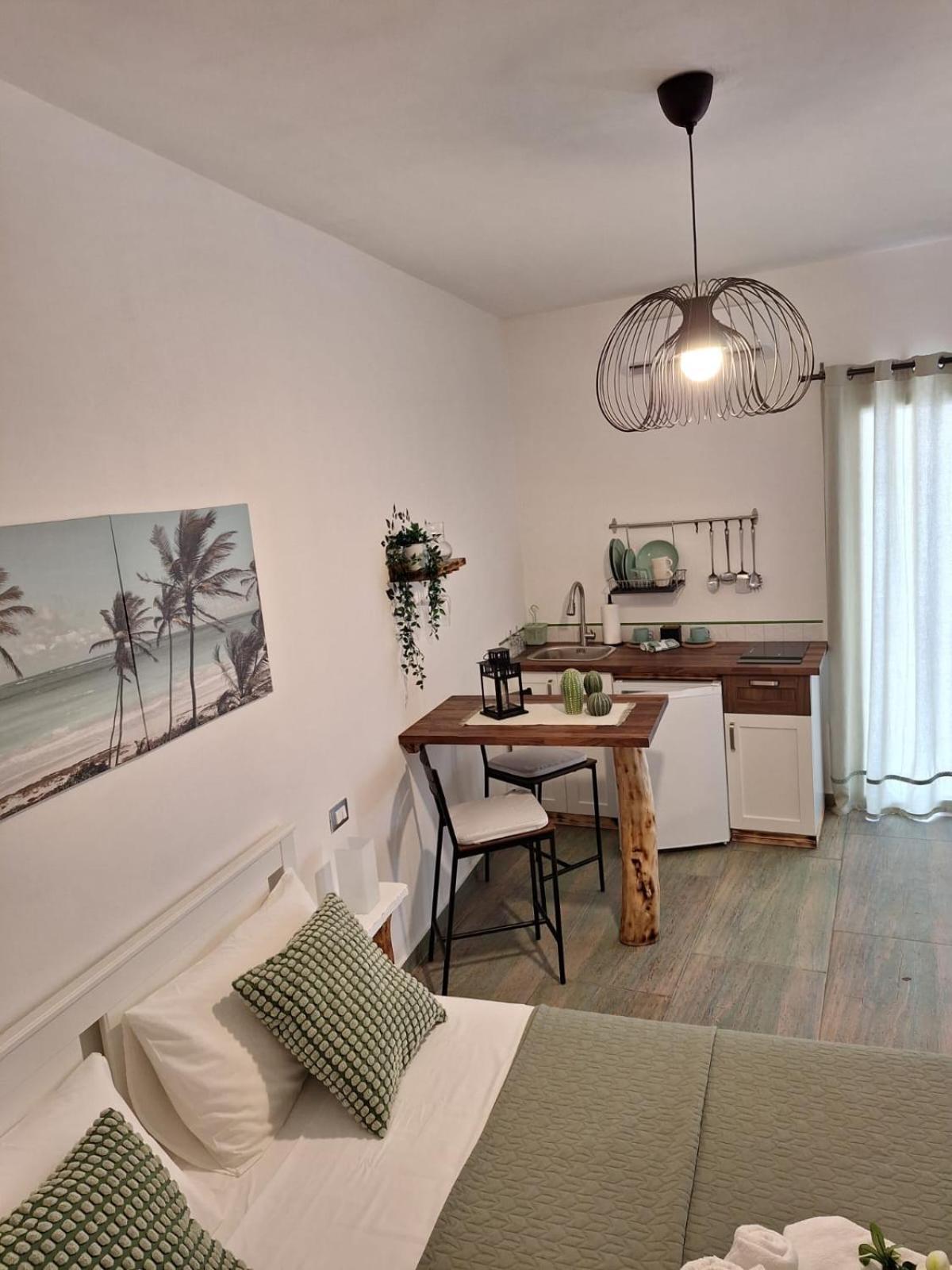 Casa Vacanze Green House Terrasini Bagian luar foto