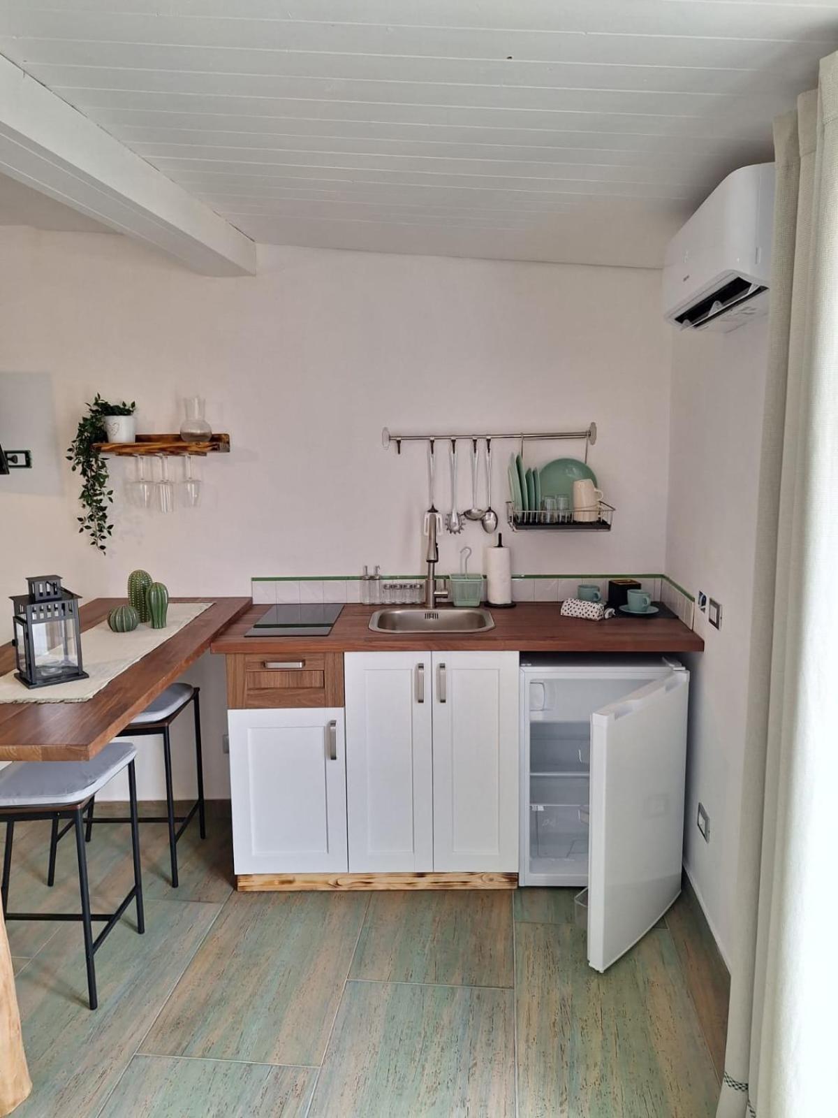 Casa Vacanze Green House Terrasini Bagian luar foto