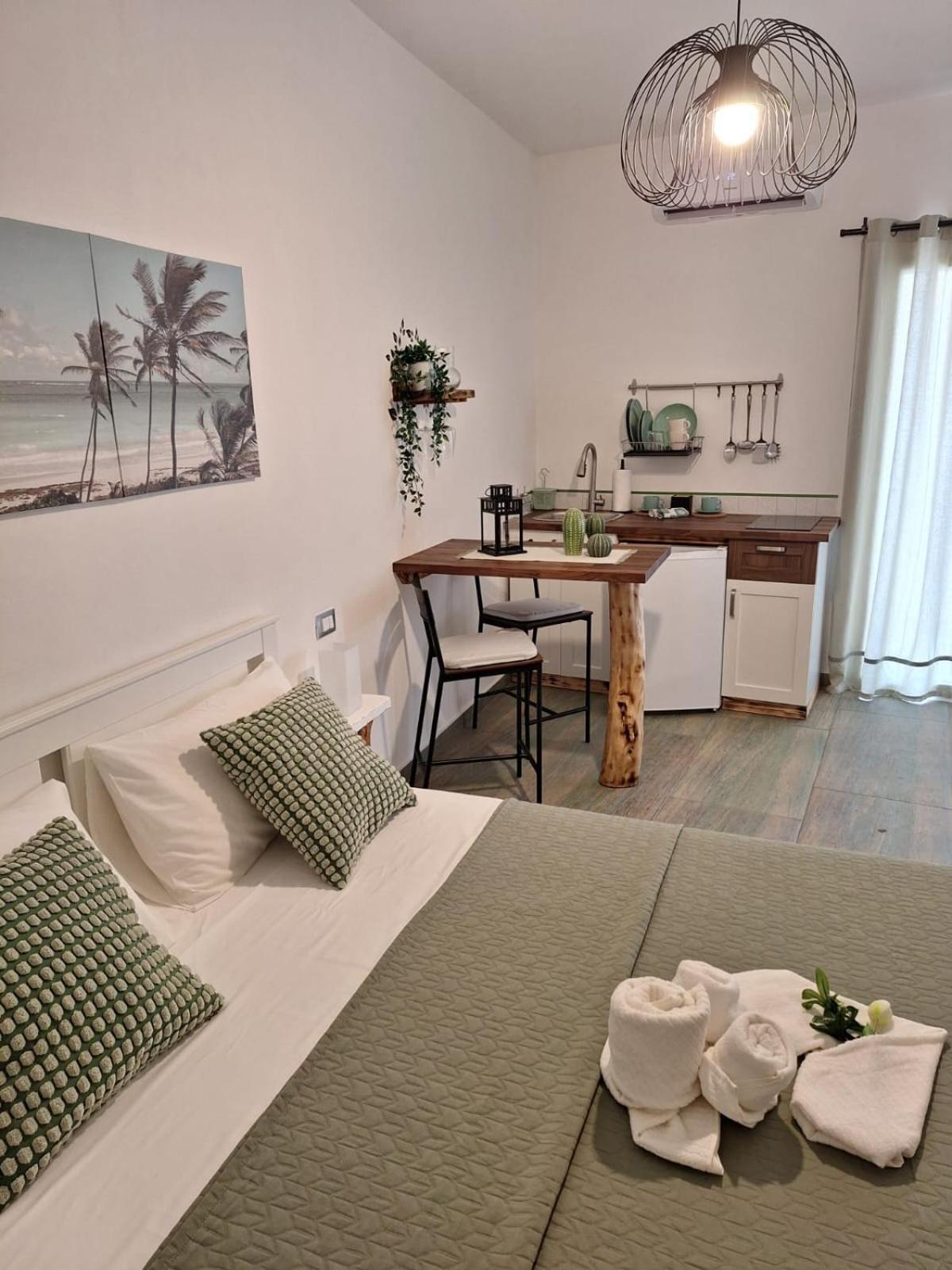 Casa Vacanze Green House Terrasini Bagian luar foto