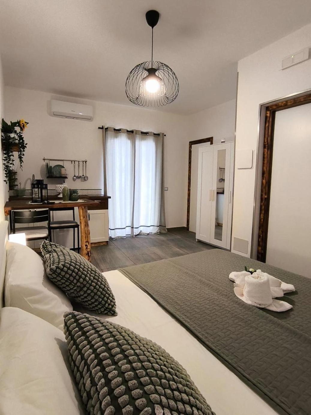 Casa Vacanze Green House Terrasini Bagian luar foto
