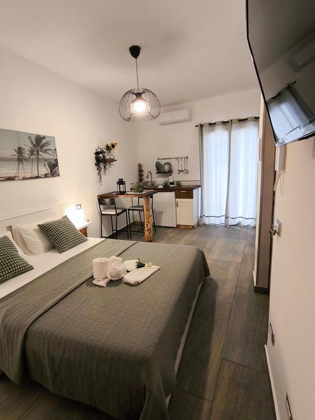 Casa Vacanze Green House Terrasini Bagian luar foto